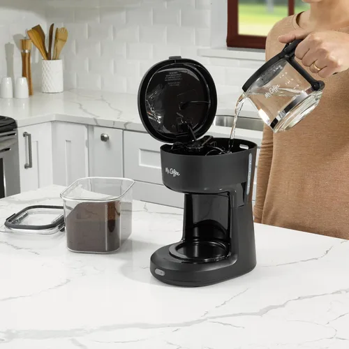 Vista 4 de Mr. Coffee® Mini cafetera con interruptor de infusión de 5 tazas, color negro