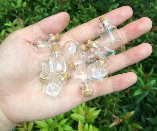 Vista 5 de Pequeños frascos de vidrio pequeños con tapones de corcho, botellas con corcho en forma de corazón, frascos de vidrio transparente, botellas