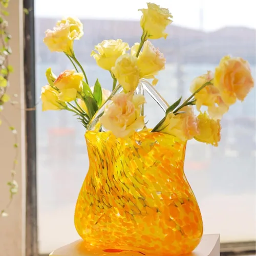Vista 4 de Jarrón de bolsa de vidrio, jarrones transparentes con asa, florero de vidrio transparente, único para centros de mesa, decoración de mesa, Morado