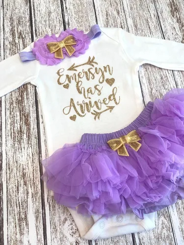 Vista 6 de Personalized Baby Girl Has Arrived Bodysuit Gold Glitter Design Add Any Name Optional Accessories
