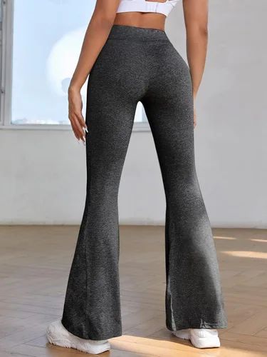 Vista 4 de OYOANGLE Pantalones de yoga acampanados para mujer, pantalones de yoga de cintura alta, corte de bota, leggings de yoga