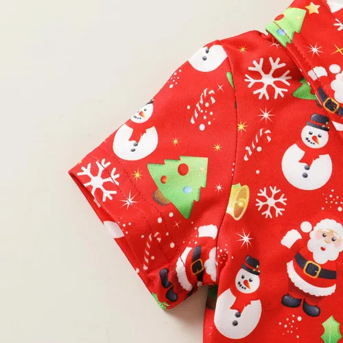 Vista 5 de JEELLIGULAR Conjunto de pantalones cortos y camisa con botones y estampado de Papá Noel para niños pequeños