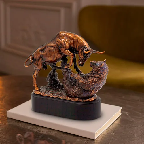 Vista 5 de MEPERPER Estatua de Toro y Oso de Wall Street, Decoración de 9x9.5 Pulgadas, Figura de Resina para Escritorio de Finanzas con Acabado Similar al