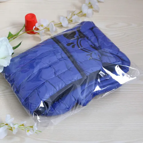 Vista 6 de Bolsas de embalaje transparentes, 12 x 18 pulgadas. Paquete de 100 bolsas de plástico de polietileno para ropa o juguetes. Embalaje de camisa