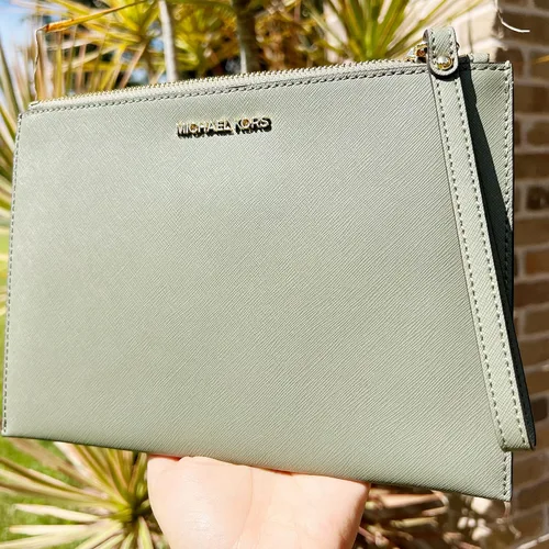 Vista 7 de Michael Kors Jet Set Travel XL - Bolso de mano con cremallera de cuero verde militar Verde ejército
