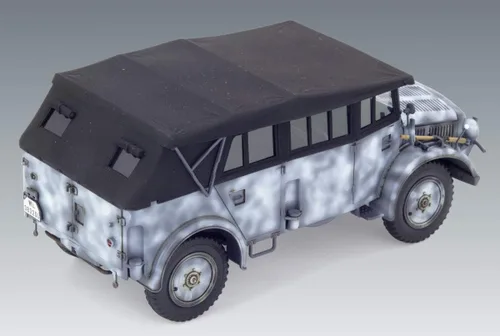 Vista 3 de ICM Modelos Horch 108 Tipo 40 Modelo de Personal Alemán de la Segunda Guerra Mundial (escala 1/35)