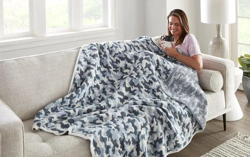Vista 6 de Crafted by Catherine Manta de punto acogedora con estampado de camuflaje de 60 x 70 pulgadas, suave y cómoda manta decorativa para sofá, cama, sofá