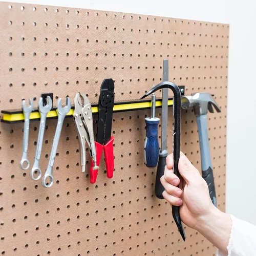 Vista 7 de Master Magnetics Organizador de herramientas de barra magnética de 24 pulgadas, soporte de almacenamiento magnético fácil de instalar para casa