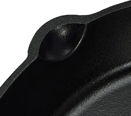 Vista 3 de Amazon Basics Sartén de hierro fundido pre-sazonado, apto para horno, calefacción uniforme, resistente y grande, 15 pulgadas, negro