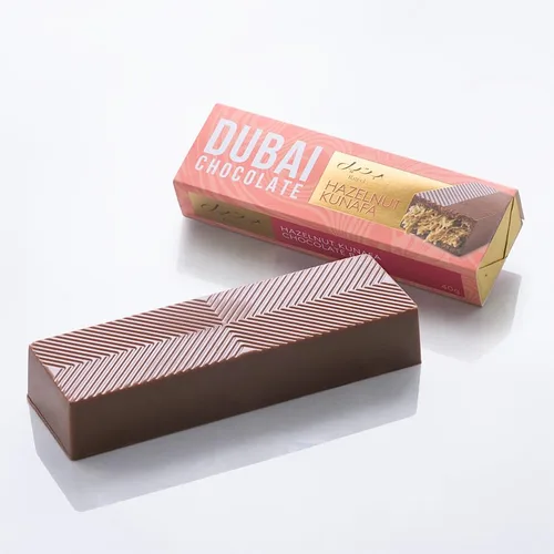Vista 3 de Bateel Kunafa Dubai Barra de chocolate – Hazelnut Dubai Chocolate paquete de 5 piezas (1.41 oz cada uno) – Avellana cubierta de chocolate gourmet