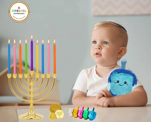 Vista 5 de The Dreidel Company Menorá con estrella tradicional de acabado dorado antiguo, tamaño completo 17,78 cm Oro envejecido