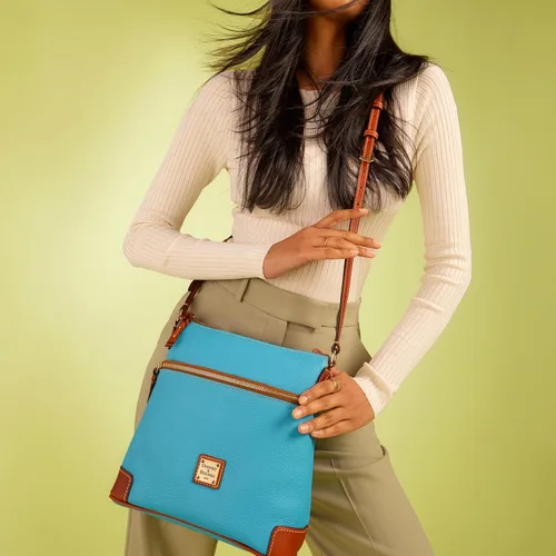 Vista 5 de Dooney & Bourke - Bolsa tipo bandolera de cuero flor de guijarro