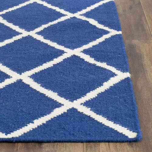 Vista 4 de SAFAVIEH Dhurries Collection DHU565A - Alfombra decorativa de lana de alta calidad, hecha a mano, 2 pies 6 pulgadas x 4 pies, color azul oscuro