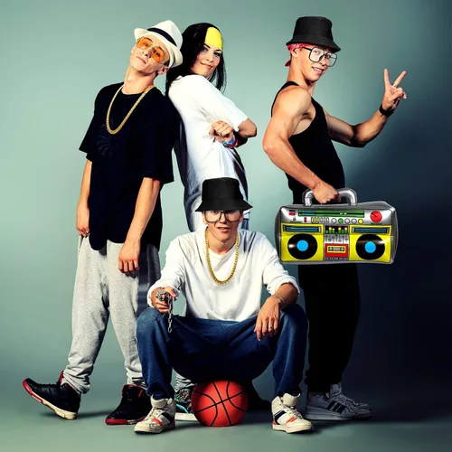 Vista 6 de 8 Piezas Hip Hop Traje Kit Inflable Boom Box Negro Cubo Sombrero Gafas De Sol Cadena Oro 80s90s Rapero Accesorios