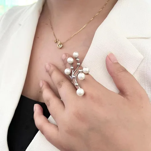 Vista 3 de Anillo de perlas hecho a mano, apilable, anillos ajustables de perlas abiertas, anillo de dedo completo, joyería de racimo de perlas de personalidad