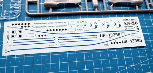 Vista 8 de Sova Modelo 14003-1/144 - An-26. Rizo de código OTAN. Kit de modelado de plástico