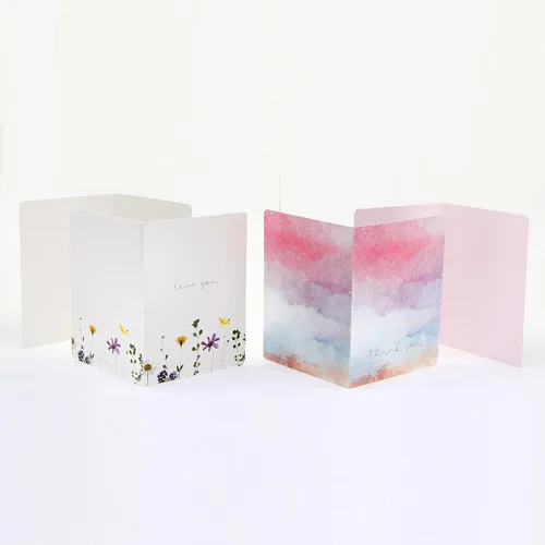 Vista 5 de Rosh Pinnah, Lujosas bolsas de regalo de mármol rosa y purpurina (4 paquetes) – Tamaño mediano 7.75 x 4.3 x 9.6 pulgadas – Con 4 papeles de seda y 4