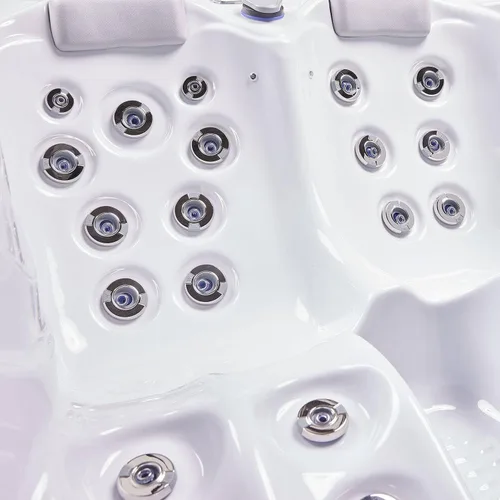 Vista 8 de Bueno Spa Atlanta 3 - Personas 37 - Chorros Bañera de hidromasaje acrílica en blanco hielo con nuevo aislamiento Arctic Max, ozonizador y cubierta