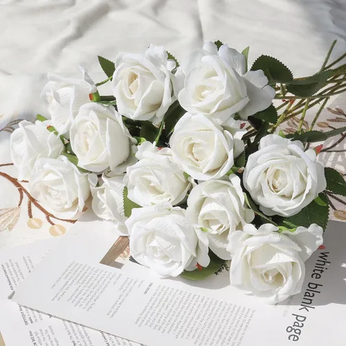 Vista 3 de Rosas artificiales a granel, 12 piezas de rosas artificiales de seda con tallos, ramo de flores de rosas sintéticas para arreglos de boda, fiesta