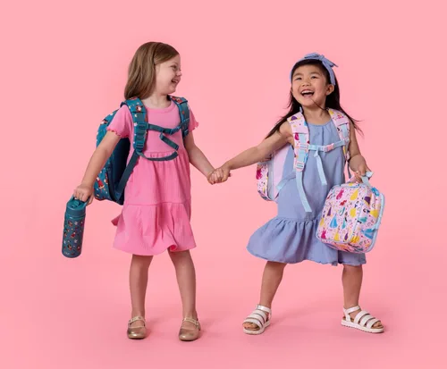 Vista 8 de Simple Modern Mochila para niños y niñas escolares, Disney Arcoiris princesa, 18 L