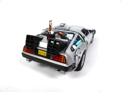 Vista 5 de OPO 10 - Coche Delorean de La Película Regreso al Futuro II - Escala 1:24-22441W