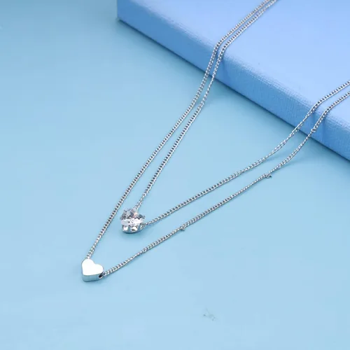 Vista 4 de YienDoo Collar de corazón de cristal con capas de estilo bohemio, gargantilla de corazón de amor, collar con dije de corazón, collar de plata