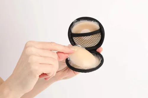 Vista 5 de Love Salve Silicone Nipple Covers Reusable Adhesive Breast Petal Pasties with Case