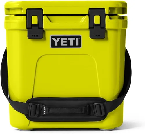 Vista 12 de YETI Roadie 24 2.0 - Enfriador duro con correa de hombro DoubleDuty y tapón de drenaje Canela