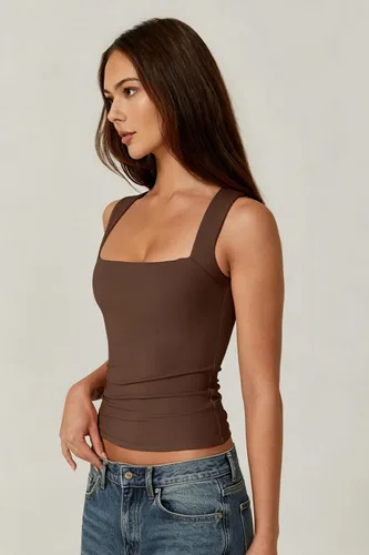 Vista 2 de QINSEN Camisetas básicas ajustadas de doble capa con cuello cuadrado para mujer Castaño