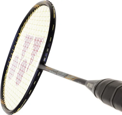 Vista 3 de Yonex Arcsaber 71 Raquet de bádminton grafito claro con cubierta completa gratis (2.72 oz, 30 libras de tensión)