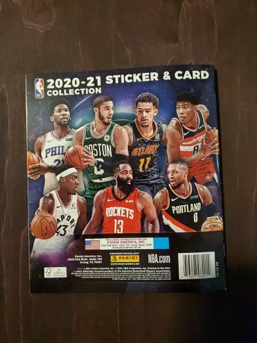 Vista 2 de Álbum de calcomanías de Panini Empty 2020-21 con 4 tarjetas de lista de verificación y 10 calcomanías de álbum