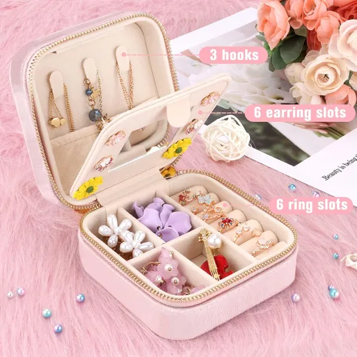 Vista 4 de DesignSter Joyero de viaje Mini organizador de joyería de terciopelo, pequeño joyero para niñas y mujeres, caja de almacenamiento de joyas