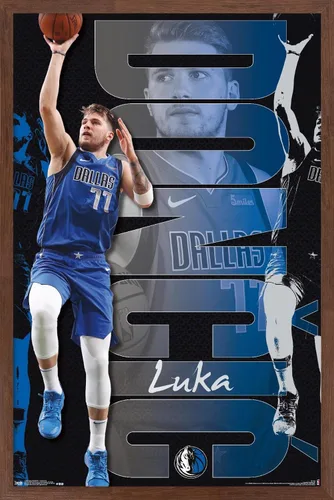 Vista 10 de Trends International NBA Dallas Mavericks - Póster de pared de Luka Doncic 19, 14.725 x 22.375 pulgadas, versión enmarcada de madera de granero