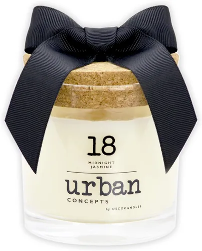 Vista 6 de Conceptos Urbanos de DECOCANDLES - Manzana Canela - Vela de soya altamente perfumada - Larga duración - vertida a mano en Estados Unidos (6 Oz.)