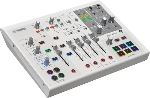 Vista 7 de Yamaha AG03MK2 Mezclador de bucle de transmisión en vivo negro de 6 canales/interfaz USB con Steinberg Software Suite