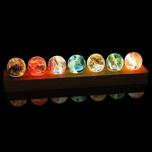 Vista 4 de Bola de cristal con base de luces LED de madera, luz nocturna de cristal colorida, 7 bolas de cristal, luces USB decorativas, mesa USB, lámpara