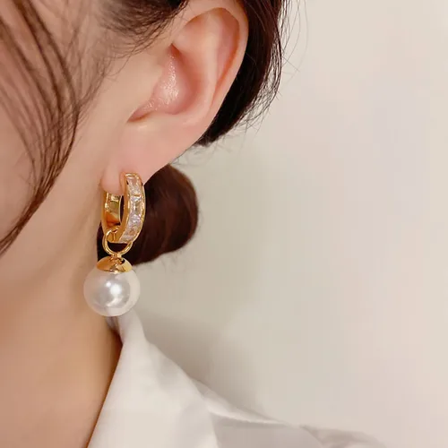 Vista 4 de 14K Gold Plated Pearl Drop Dangle Earrings Huggie Small Hoop Hypoallergenic Earrings for Women