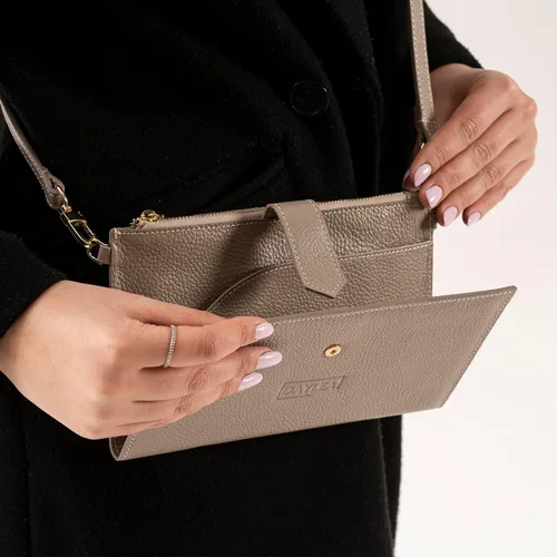 Vista 2 de Cartera de cuero genuino para mujer con protección RFID, cartera plegable para teléfono celular, con cremallera, diseño delgado, con múltiples