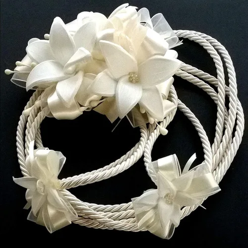 Vista 2 de Lazo de boda con flores hechas a mano (Lili Flowers)