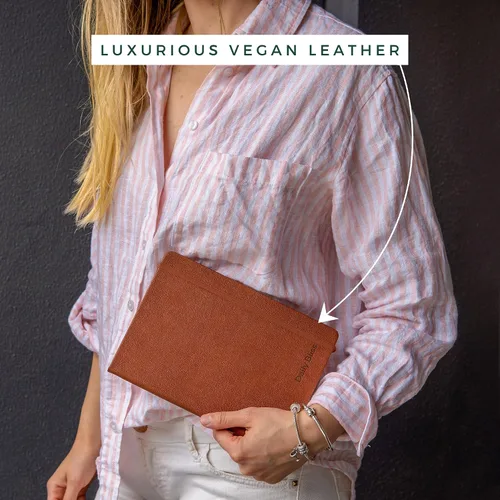 Vista 4 de Cuaderno de Papel de Piedra con Rayas Premium A5 Tapa Dura Diario de Cuero Vegano 160 Páginas Cuaderno Ejecutivo de Calidad Premium Para Hombres