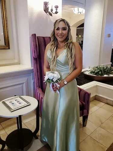 Vista 4 de Vestidos de dama de honor de satén con abertura larga para mujer, vestidos de noche formales
