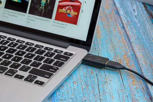 Vista 4 de iFi iSilencer+ Eliminador de ruido/supresor/adaptador de audio USB (A > A)