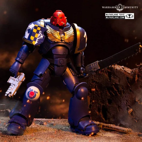 Vista 4 de McFarlane Toys Warhammer 40,000 Ultramarines Primaris Assault Intercessor - Figura de acción de 7 pulgadas
