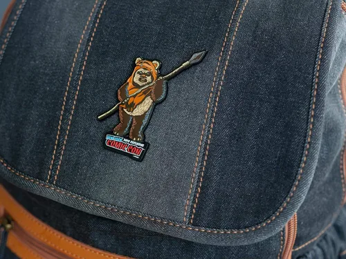 Vista 3 de Star Wars Ewok Wicket Exclusive Collectible Character Pin Measures 2.5 Inches