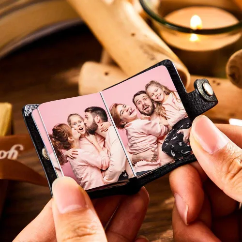 Vista 2 de VEELU Llavero personalizado libro de fotos, mini libro pequeño de cuero personalizado, múltiples fotos, llavero, álbum de fotos, regalos para él