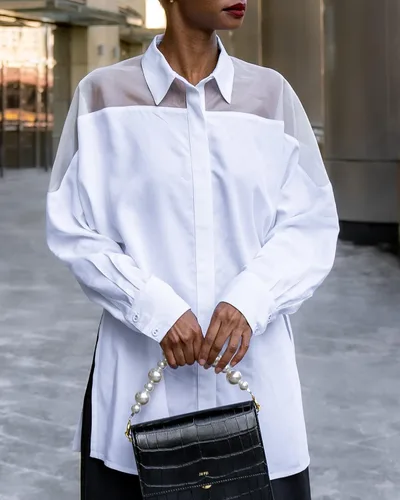 Vista 5 de The Drop signedblake - Camisa blanca con botones y yugo de organza, para mujer