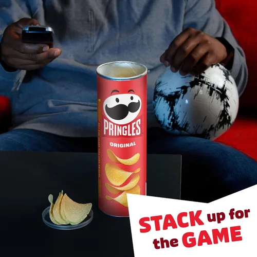 Vista 16 de Pringles Papas fritas de patata, aperitivos para el almuerzo, aperitivos para llevar, original, lata de 5.2 onzas (1 lata)