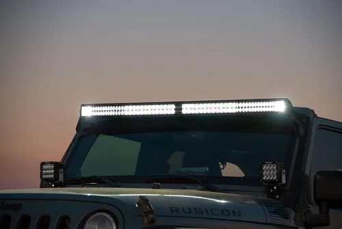 Vista 4 de Rigid Industries Adapt E-Series - Luz LED de 50 pulgadas con modo de adaptación GPS, iluminación - haz de escena, conducción y puntos