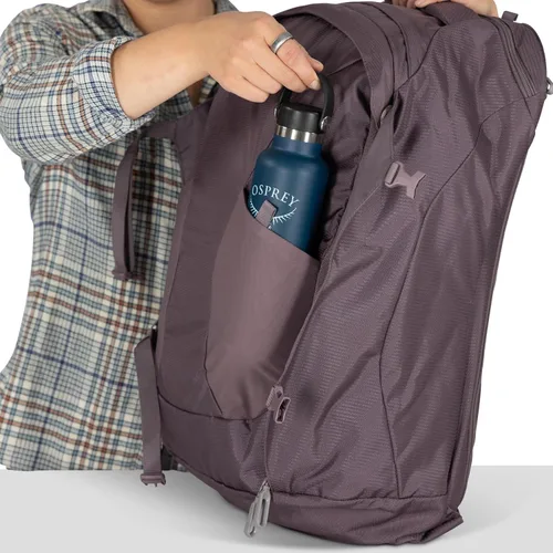Vista 12 de Osprey Fairview 40L Mochila de viaje para mujer, color negro