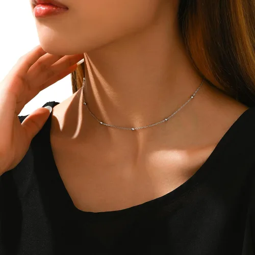 Vista 3 de Delicado collar de cadena para mujer, chapado en oro de 18 quilates, gargantilla de disco de moneda, collar simple de cadena trenzada con cuentas